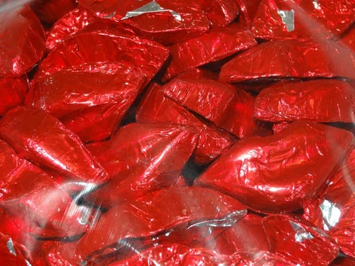 Chocolate Gems - Chocolate Kisses - Red Foil (500g Bag / Approx 60 Pieces) 4 Chocolate Gems - Chocolate Kisses - Red Foil (500g Bag / Approx 60 Pieces) - Image 2